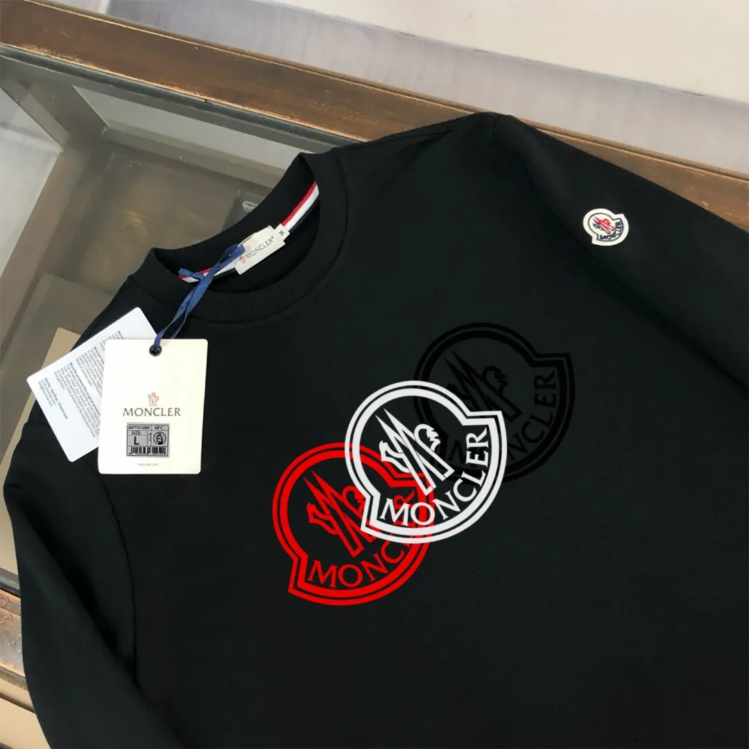 📦 📦 【 In Stock】 〖 𝐌𝐎𝐍𝐂𝐋𝐄𝐑~ 〗 440g ， 😎 ， ， Factory 2026 T ， ， Premium LOGO， Same Style ：Black White Size：S M L XL 2XL